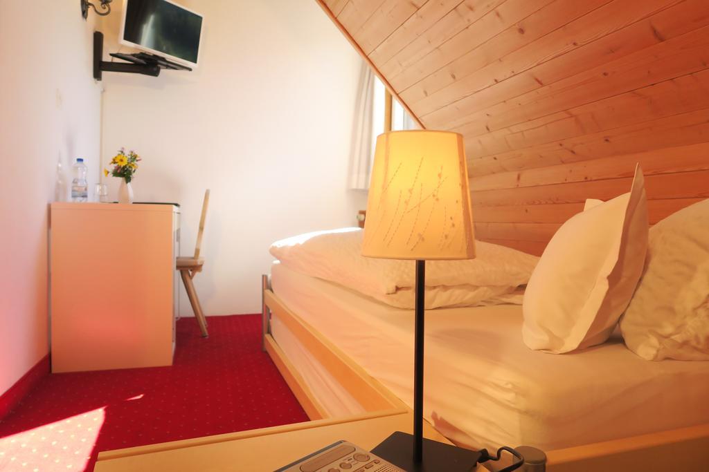 Hotel Restaurant Gabriel Scuol Eksteriør bilde
