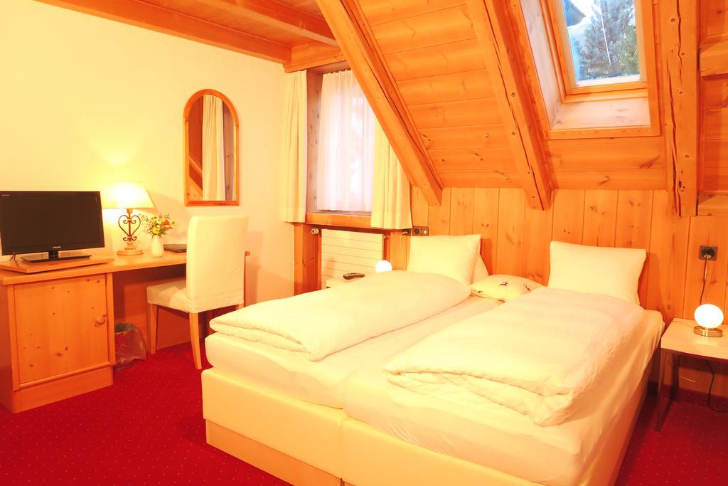 Hotel Restaurant Gabriel Scuol Eksteriør bilde