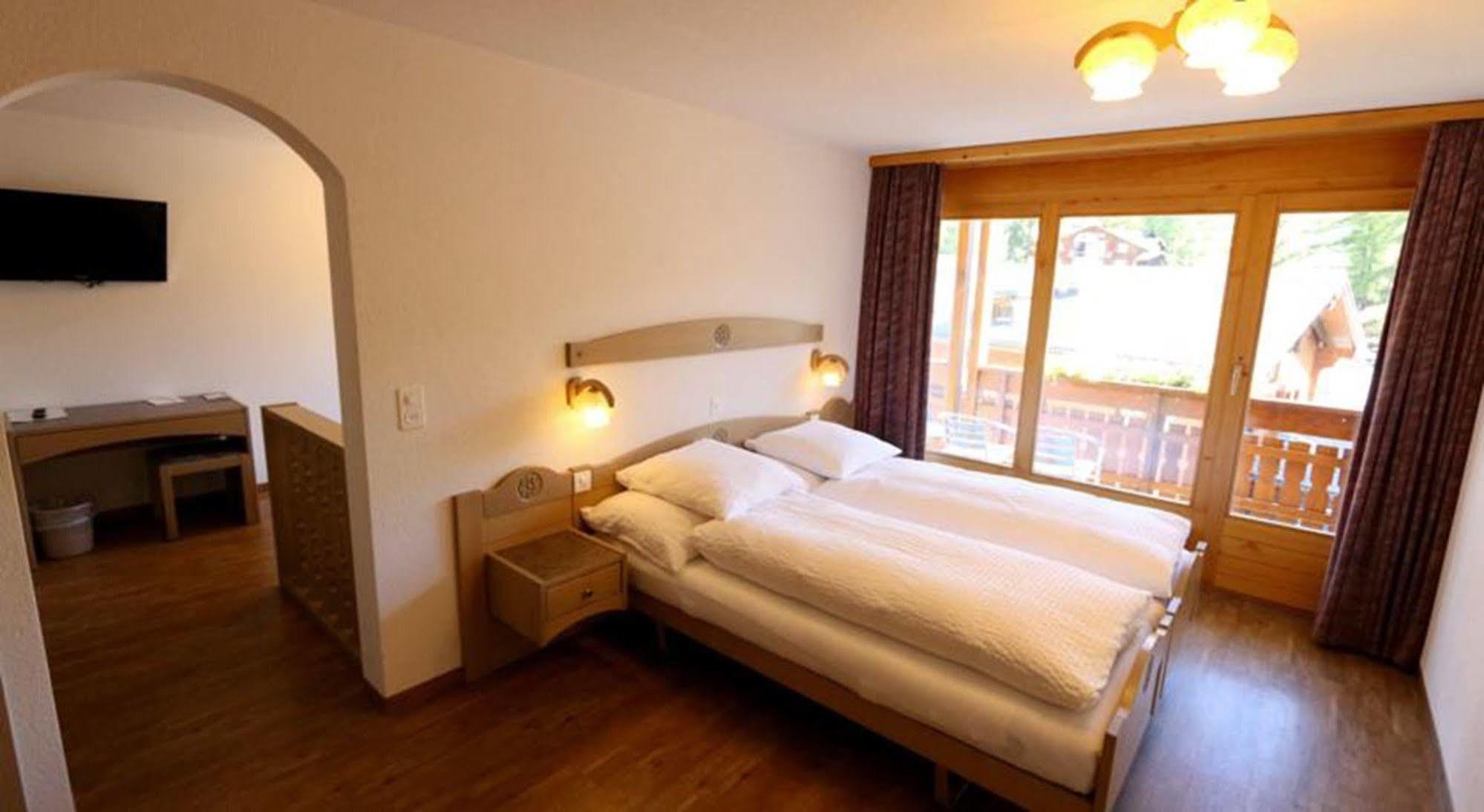 Hotel Restaurant Gabriel Scuol Eksteriør bilde